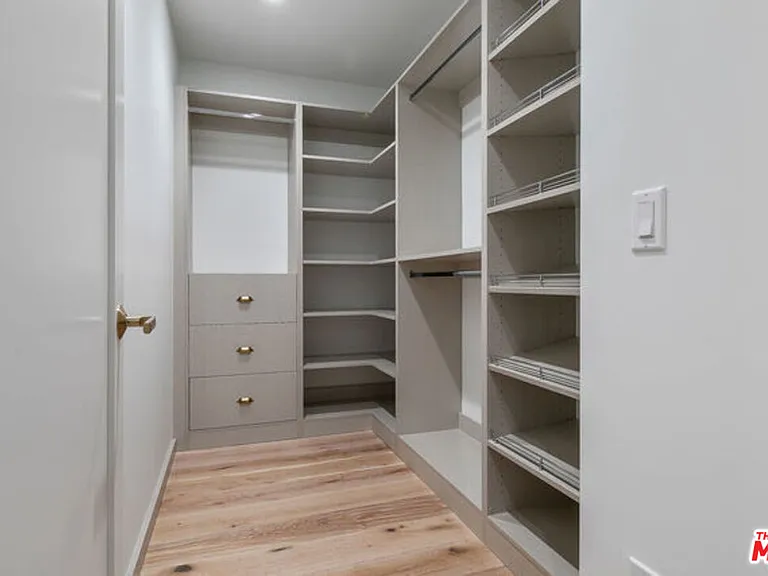 8417 W 1st St — Photo 11