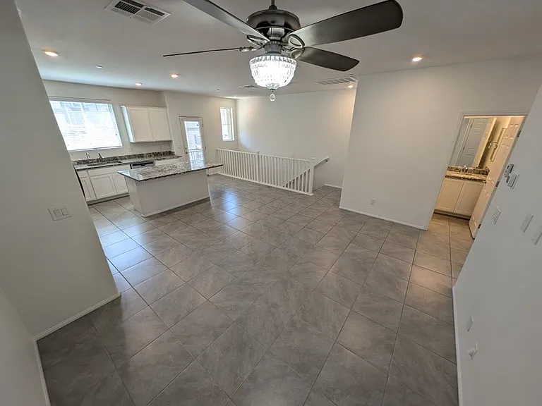 664 Vetiver Ln — Photo 9