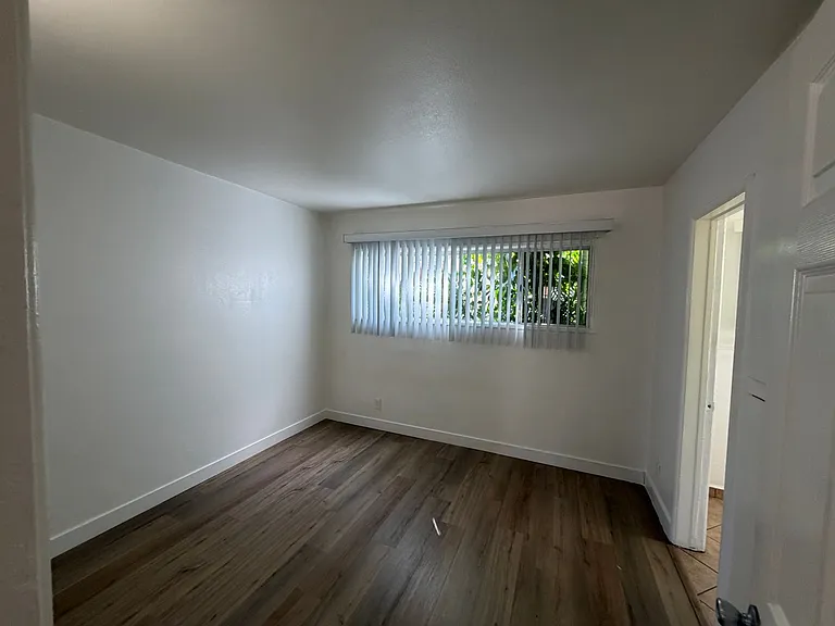 1518-40 E Artesia Blvd — Photo 60