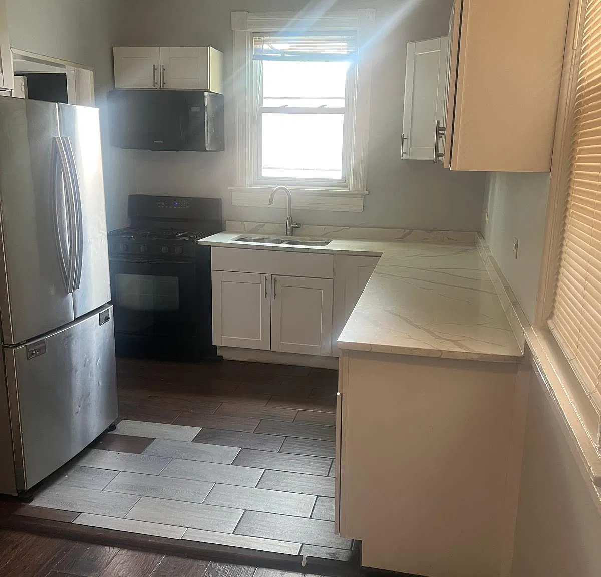 4 bed, 1326 sqft, $2,200 — Photo 2