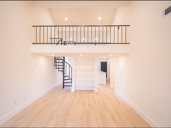 4th image of 10626 Bexley Dr