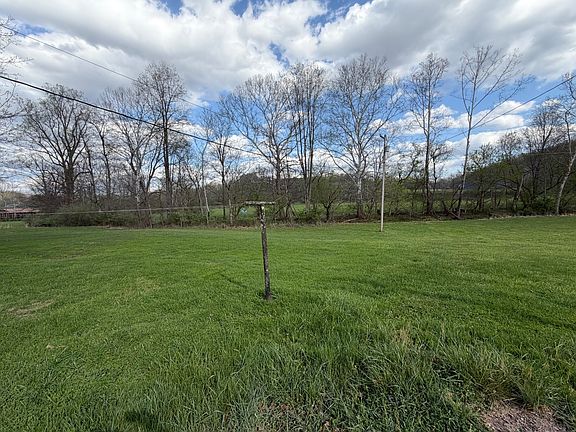 3rd image of 5934 Oxford Rd