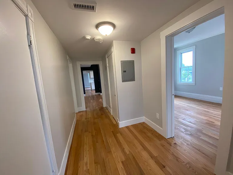 64 Chapel St #3 — Photo 10