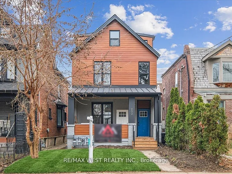 202 Perth Ave #5 — Photo 1