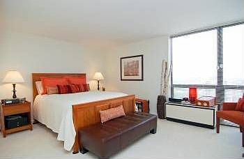 3rd image of 2500 N Lakeview Ave #1805
