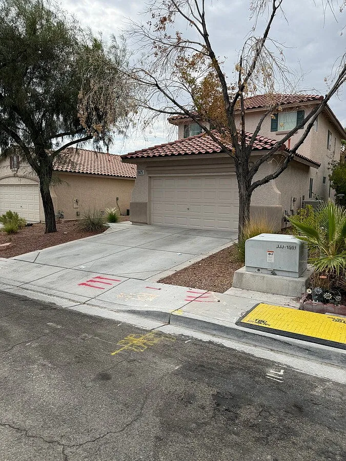 3 bed, 2.5 bath, 1710 sqft, $2,008 — Photo 3