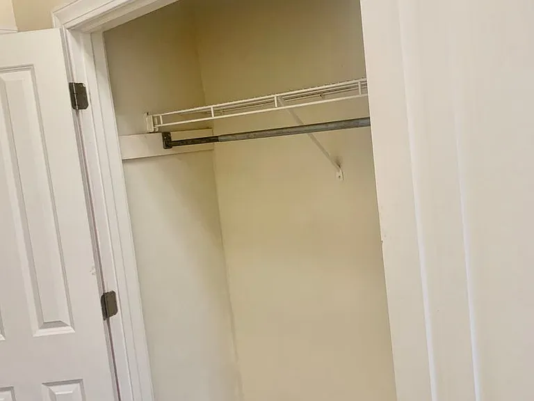 405 N Madison St — Photo 10