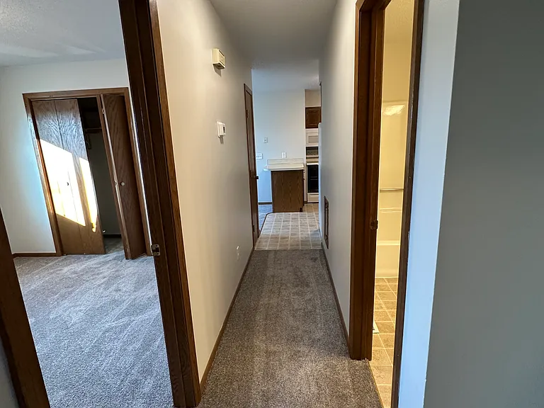 225 Heather Ln #4 — Photo 10