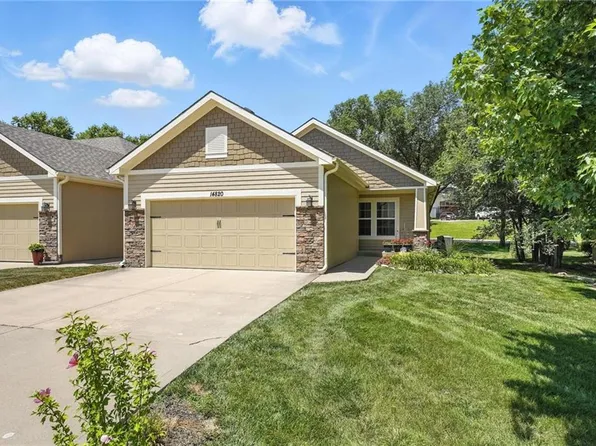 14820 Ashmont Ln, Smithville, MO 64089