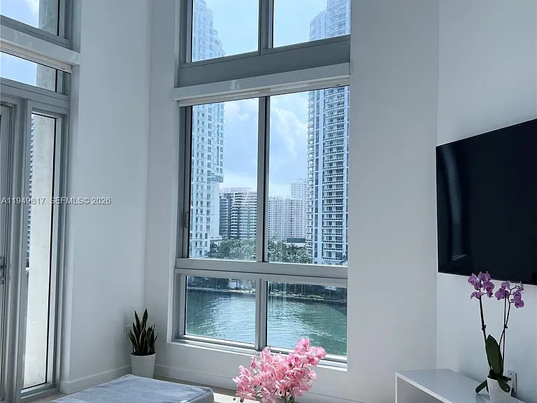 300 S Biscayne Blvd #L-814 — Photo 20