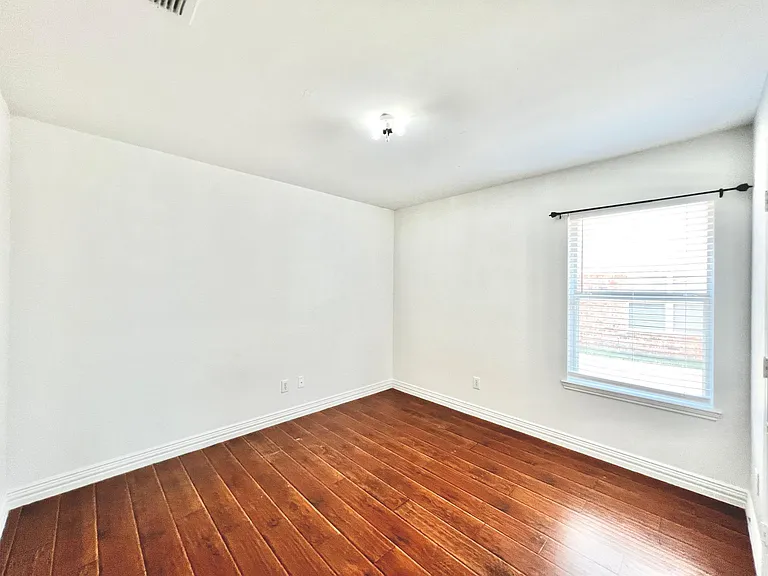 805 Edgehill Rd — Photo 11