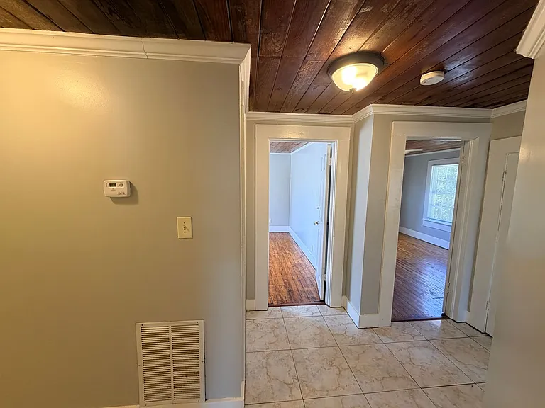1005 Langdale Dr #B — Photo 12
