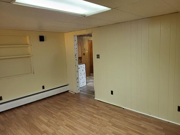 4th image of 308 W Front St