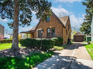 512 Delaware Rd, Buffalo, NY 14223