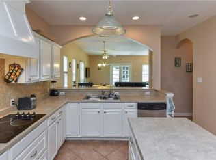 2223 Water Crest Ln, Glenn Heights, TX 75154