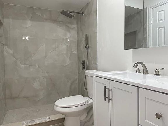 Segundo bano- Full bathroom