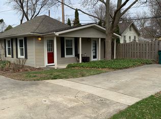 327 E Thirteen Mile Rd, Royal Oak, MI 48073