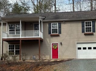 42 Hatchechubee Rd, Palmyra, VA 22963