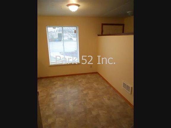 4th image of 5516 Stonegate Ave NE