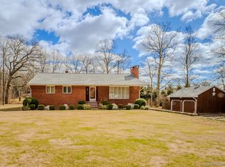 479 Alpom Dr, Orange, CT 06477