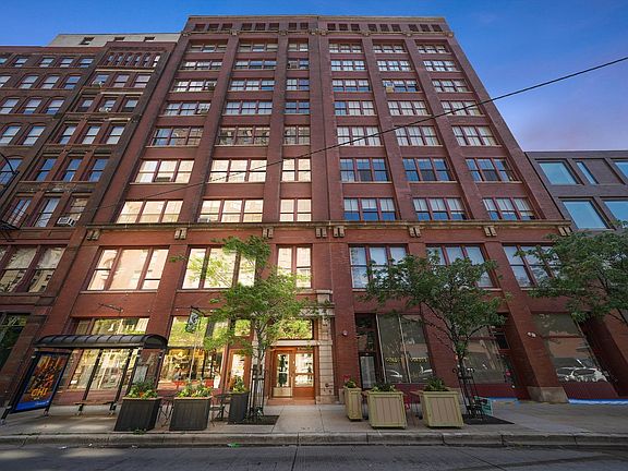 2nd image of 727 S Dearborn St APT 311