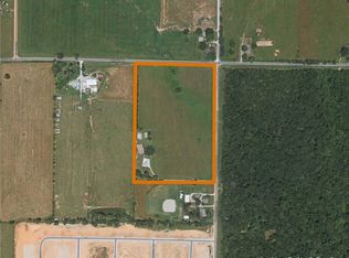 6975 NW Hutchens Rd, Bentonville, AR 72713