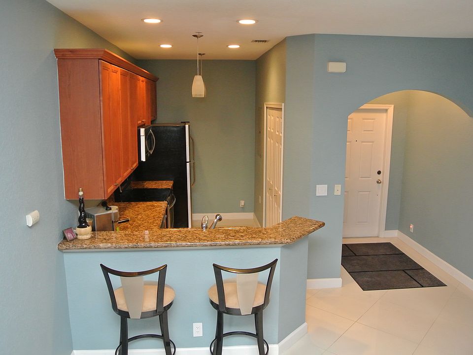 1st image of 211 Bayfront Dr