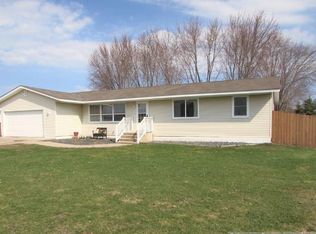 405 Delmar Ave, Osceola, WI 54020