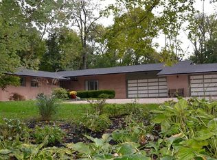 7520 W 92nd St, Zionsville, IN 46077