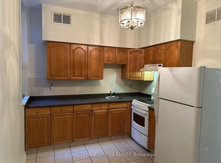 1864 Danforth Ave #203, Toronto, ON M4C 1J4