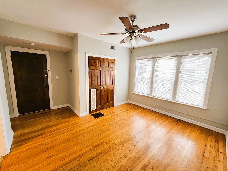1st image of 1500 W Rosemont Ave #3