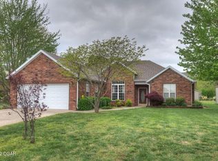 2106 Simplicty Way, Neosho, MO 64850