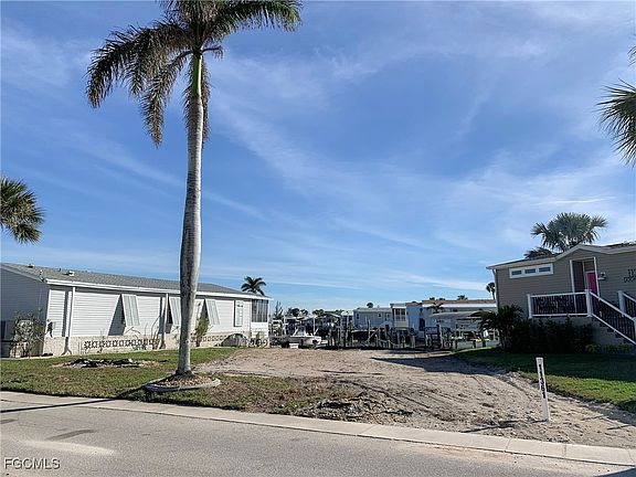 3rd image of 11361 Dogwood Ln