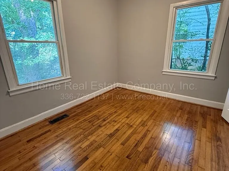 3137 Luther St — Photo 6