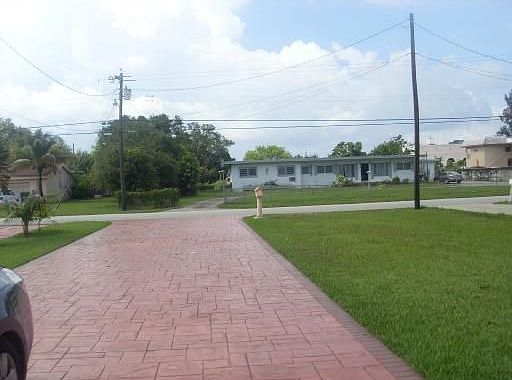 2nd image of 149 NW 156th St
