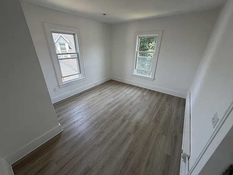 296 Broad St #2 — Photo 10