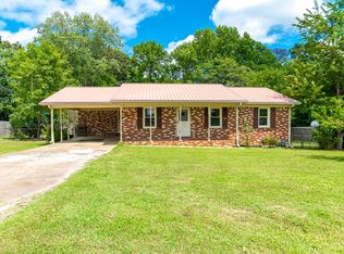 64 Tunstill Loop Rd, Fayetteville, TN 37334