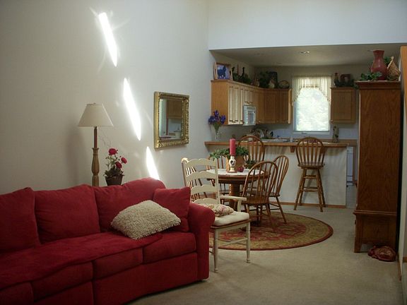 5th image of 9674 Pillar Point Ln NW