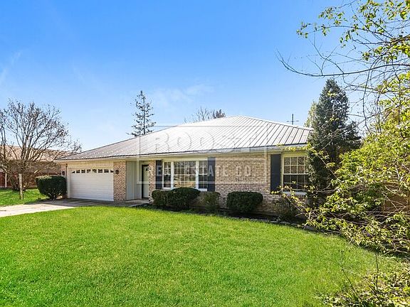 2nd image of 83 Villa Rd