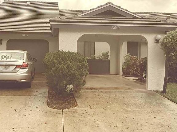 3rd image of 10062 Hickorywood Place