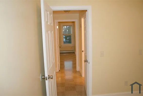 30 Holmes St #2 — Photo 13