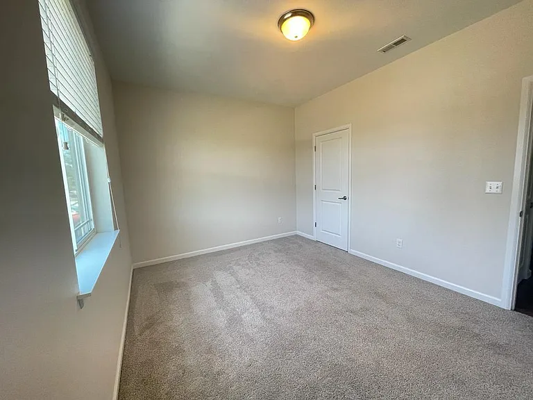 18444 139th St E — Photo 27