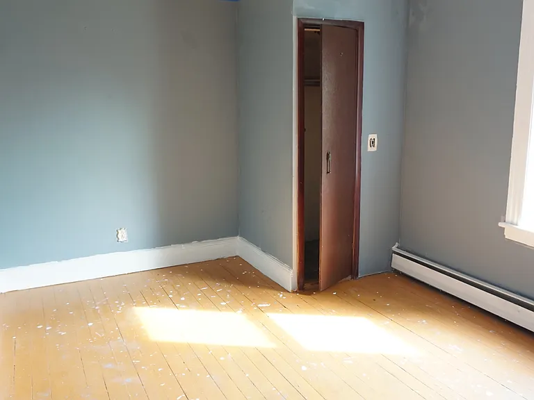21 Ardmore St #25 — Photo 11