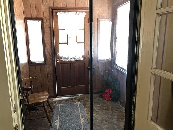 3rd image of 2207 Bailey Dr