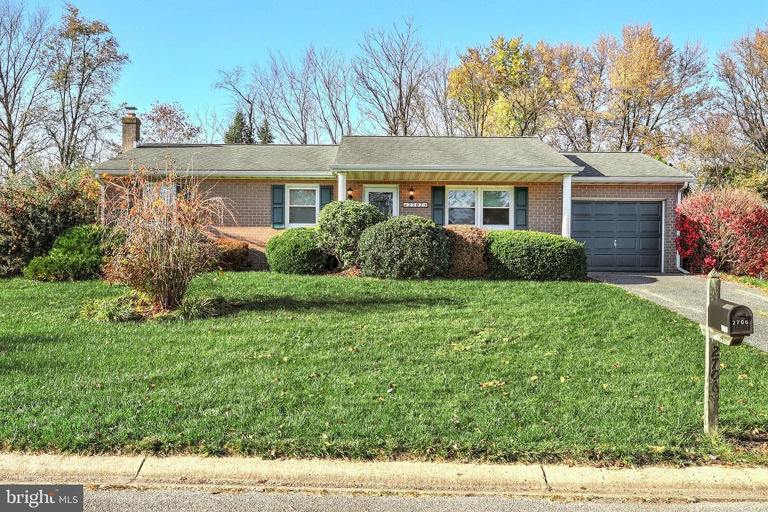 2707 Danielle Dr photo 1