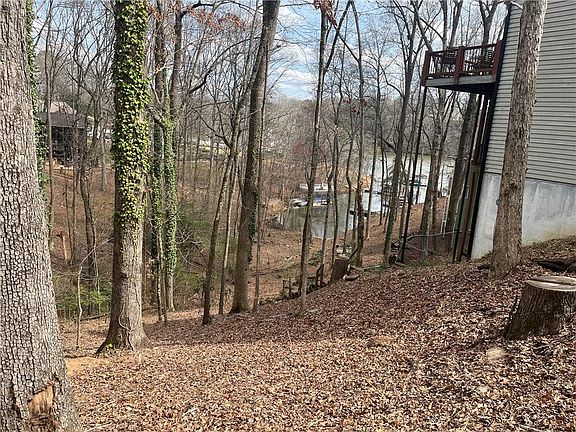 5th image of 2545 Bridgewater Dr