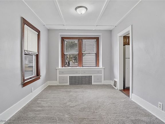 5th image of 1155 Big Falls Ave
