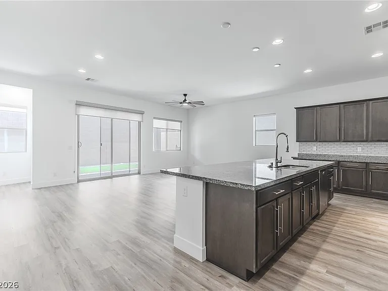 7267 Lovelock Cave Ct — Photo 4