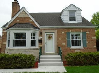 101 Granville Ave, Park Ridge, IL 60068