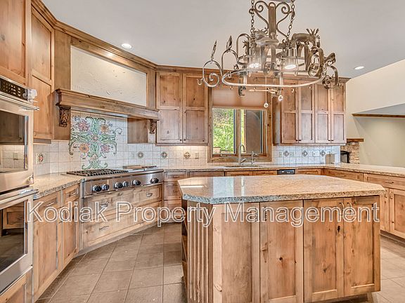 3rd image of 3608 E Crest Mount Cir